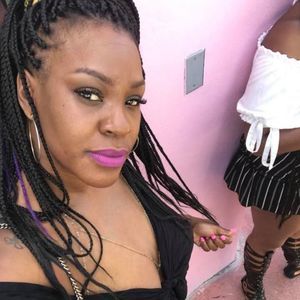 Meet your Posher, Monique